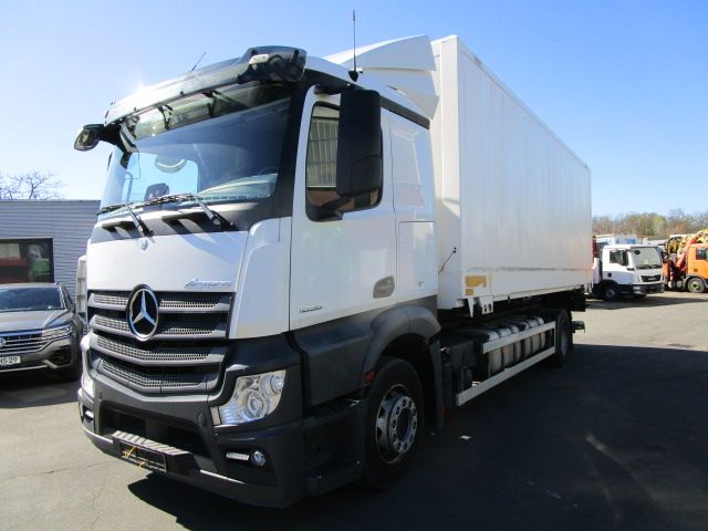 2017 Mercedes-Benz 1835 Actros 4X2